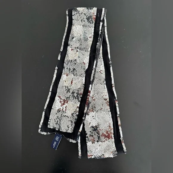 New without tags ~Vtg GAP Black and Silver Sequin Scarf - Picture 1 of 12